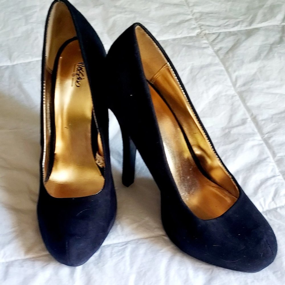 Mossimo velvet heels